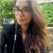 Studentessa universitaria disposta ad aiutare con le lezioni di matematica e in tutte le materie scientiche